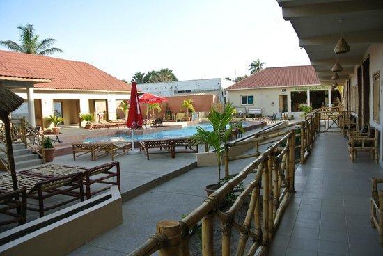 Bamboo Garden Hotel Serrekunda Bagian luar foto